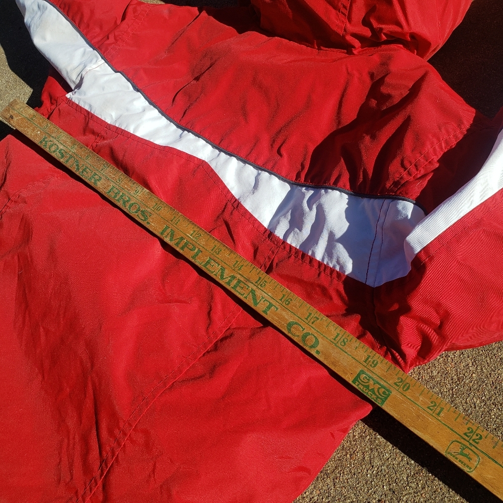 Women’s Red and White Columbia jacket SMALL - Picture 12 of 16